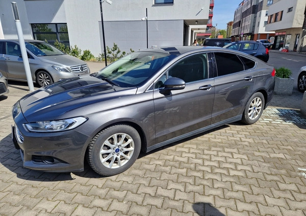 Ford Mondeo cena 44900 przebieg: 236000, rok produkcji 2015 z Wrocław małe 37